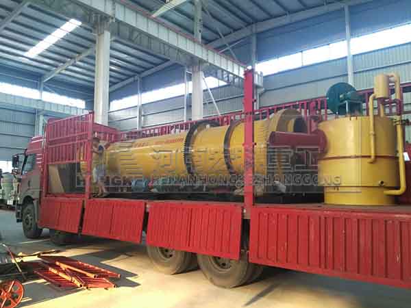 陜西韓城雞2m&times;8m雞糞烘干機(jī)發(fā)貨現(xiàn)場